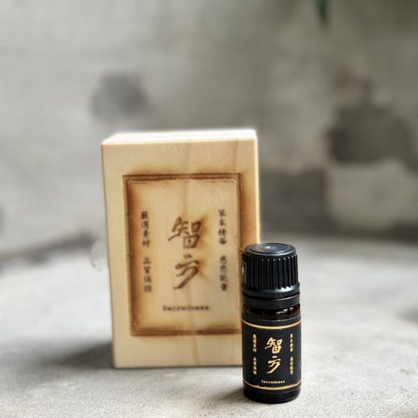 TINH DẦU TRÍ PHƯƠNG