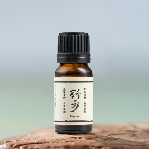 TINH DẦU THƯ PHƯƠNG (KHÔNG BAO BÌ NGOÀI)