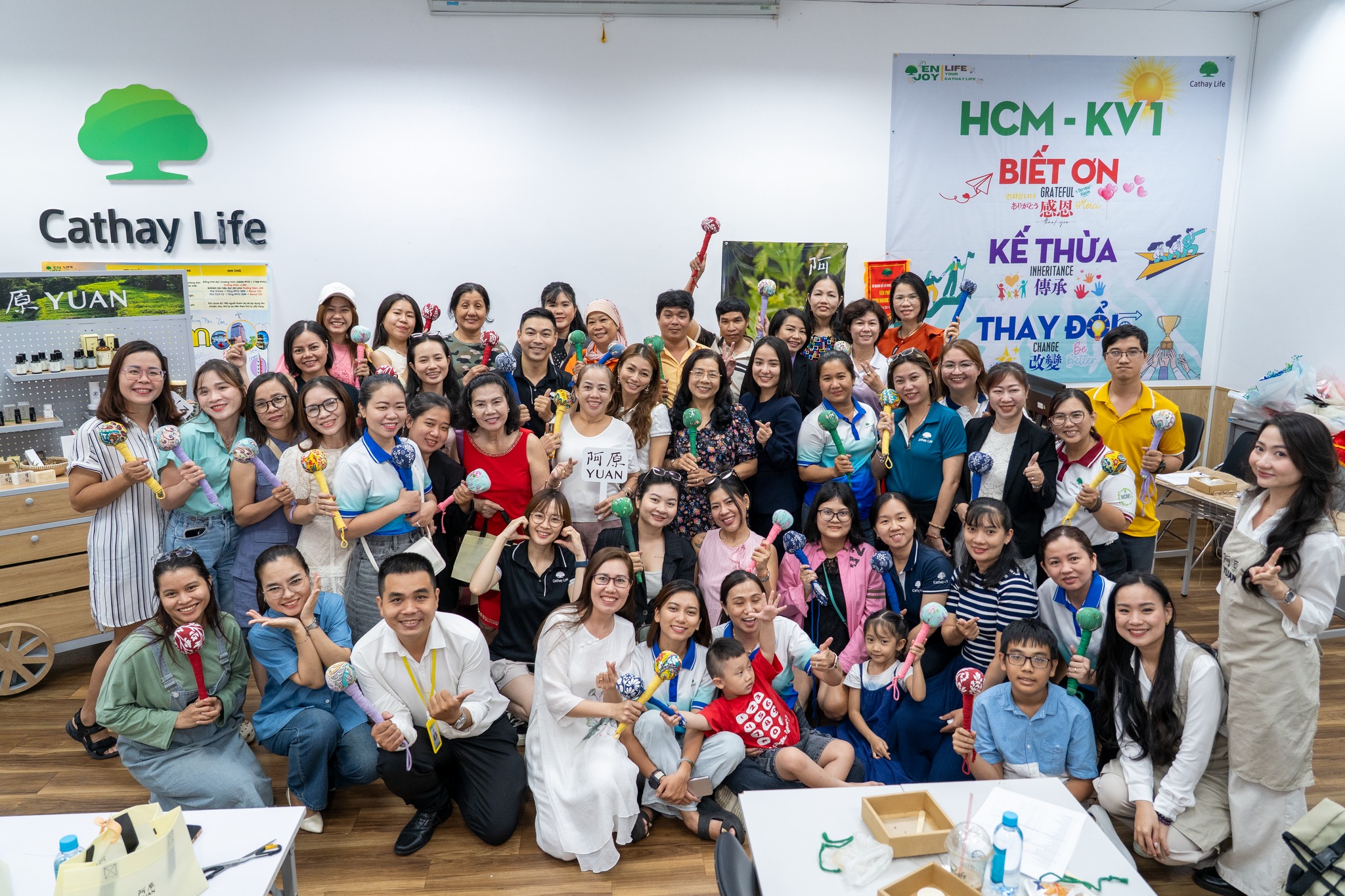 Workshop Làm Búa Đấm Lưng Thảo Mộc cùng Yuan × Công ty Bảo Hiểm Nhân Thọ Cathay Life Việt Nam