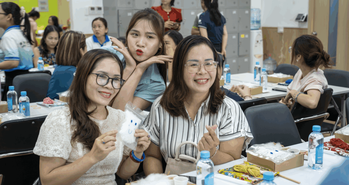 Workshop Làm Búa Đấm Lưng Thảo Mộc cùng Yuan × Công ty Bảo Hiểm Nhân Thọ Cathay Life Việt Nam