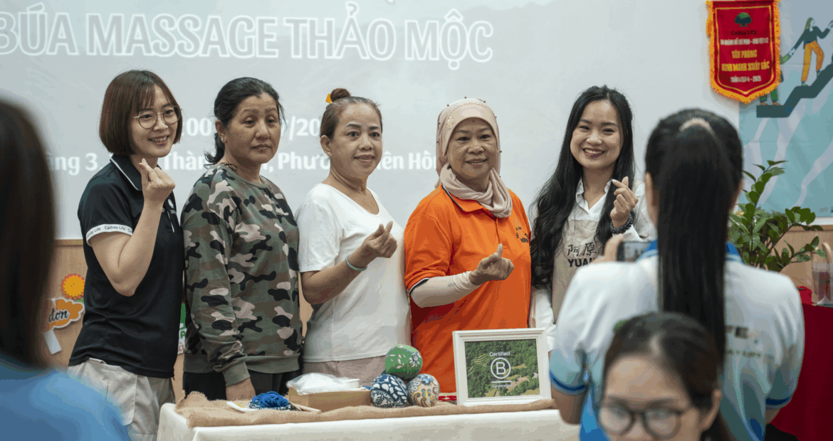Workshop Làm Búa Đấm Lưng Thảo Mộc cùng Yuan × Công ty Bảo Hiểm Nhân Thọ Cathay Life Việt Nam