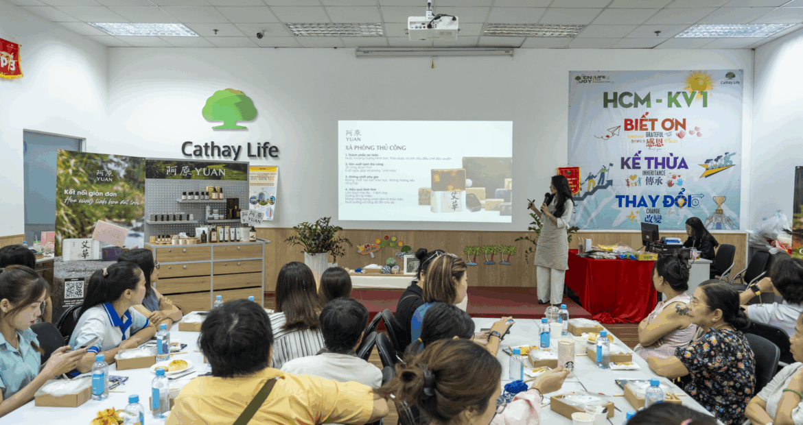 Workshop Làm Búa Đấm Lưng Thảo Mộc cùng Yuan × Công ty Bảo Hiểm Nhân Thọ Cathay Life Việt Nam